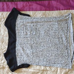 Calvin Klein breezy blouse beautiful like brand new condition size small.